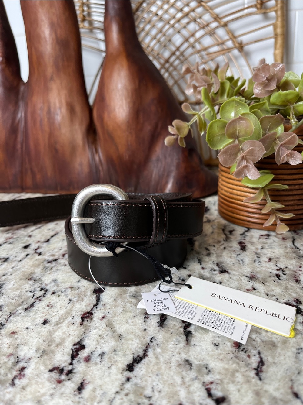 NWT Banana Republic Brown Leather Belt with Silver Ring Buckle